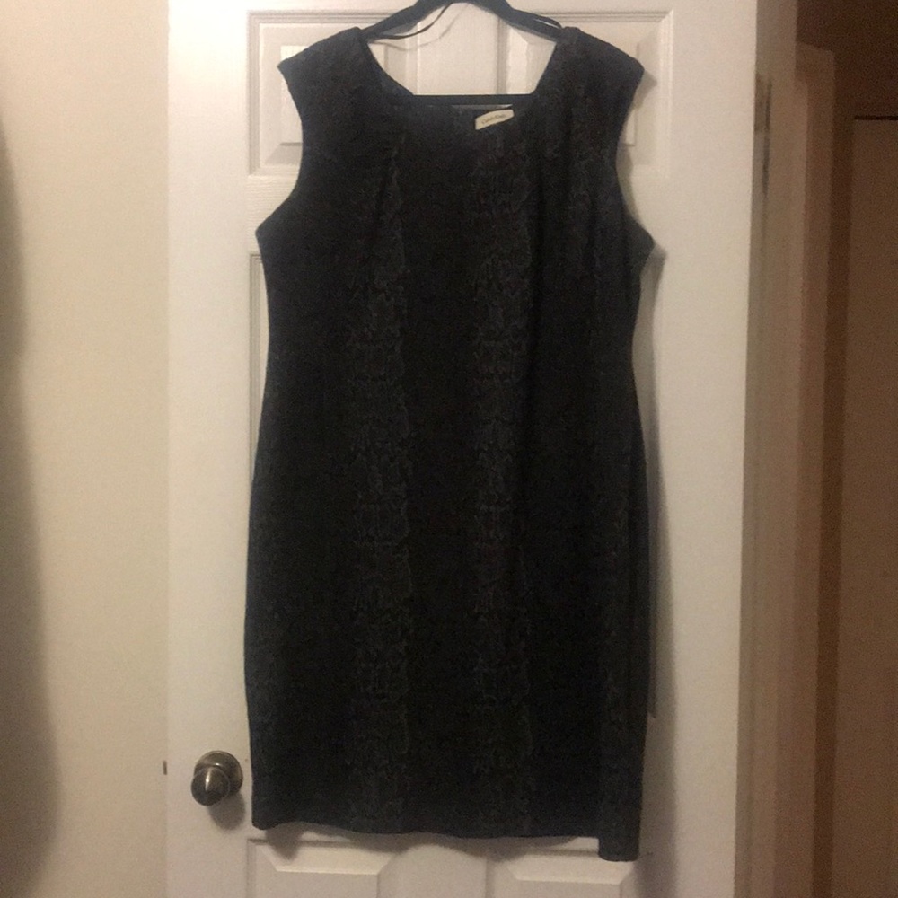 Women’s Calvin Klein Gray Snake Print Dress (18W)